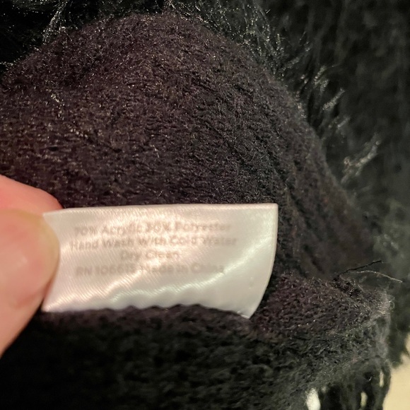 2 texture black poncho- soft & cozy - Picture 5 of 5